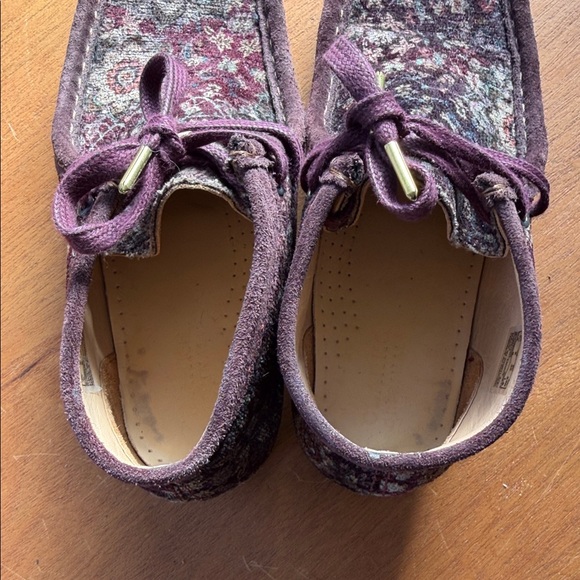 Clark’s Original Wallabee Burgundy Suede Tapestry Shoes - Picture 3 of 6